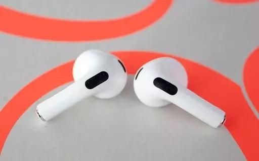 XANK Pro 4 True Wireless Bluetooth Earbuds – Deep Bass, 12H Playtime, Multicolou